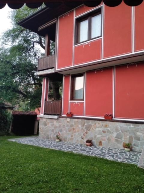 Стаи За Гости Дора Koprivshtitsa Esterno foto