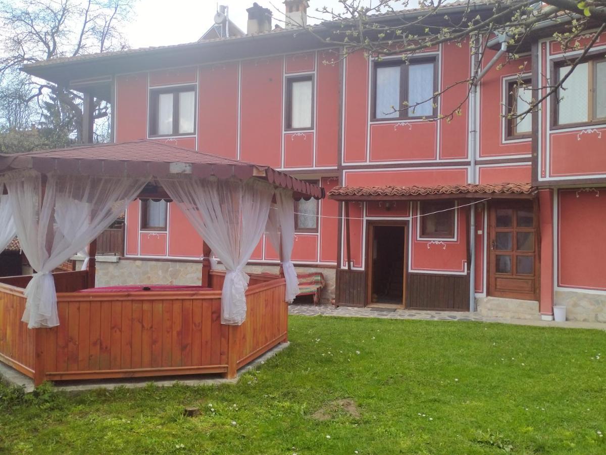 Стаи За Гости Дора Koprivshtitsa Esterno foto