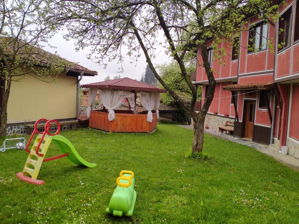Стаи За Гости Дора Koprivshtitsa Esterno foto